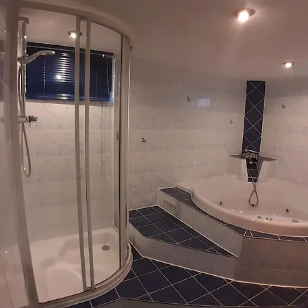 Lachtalhuette By Interhome 度假居 *