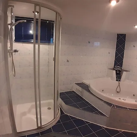 Lachtalhuette By Interhome 度假居 拉赫陶